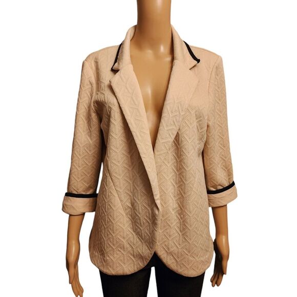 Courtenay Cream Quilted Blazer 3/4 Length Sleeve Sz L - Picture 1 of 11